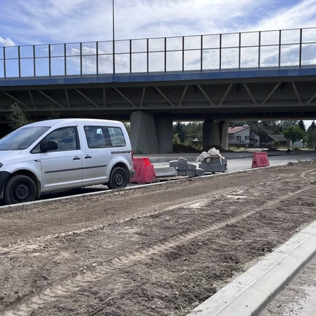 Rozbudowa drogi z Rzeszowa do Jasionki [wrzesień 2023] - fot 34